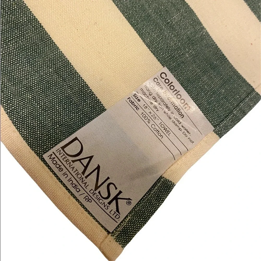 NWOT Dansk Colorloom Set of 2 Green/Cream Hand Towels 18x26